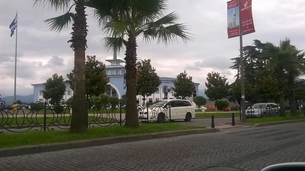 Apartment Melashvili 4 Batumi Eksteriør billede